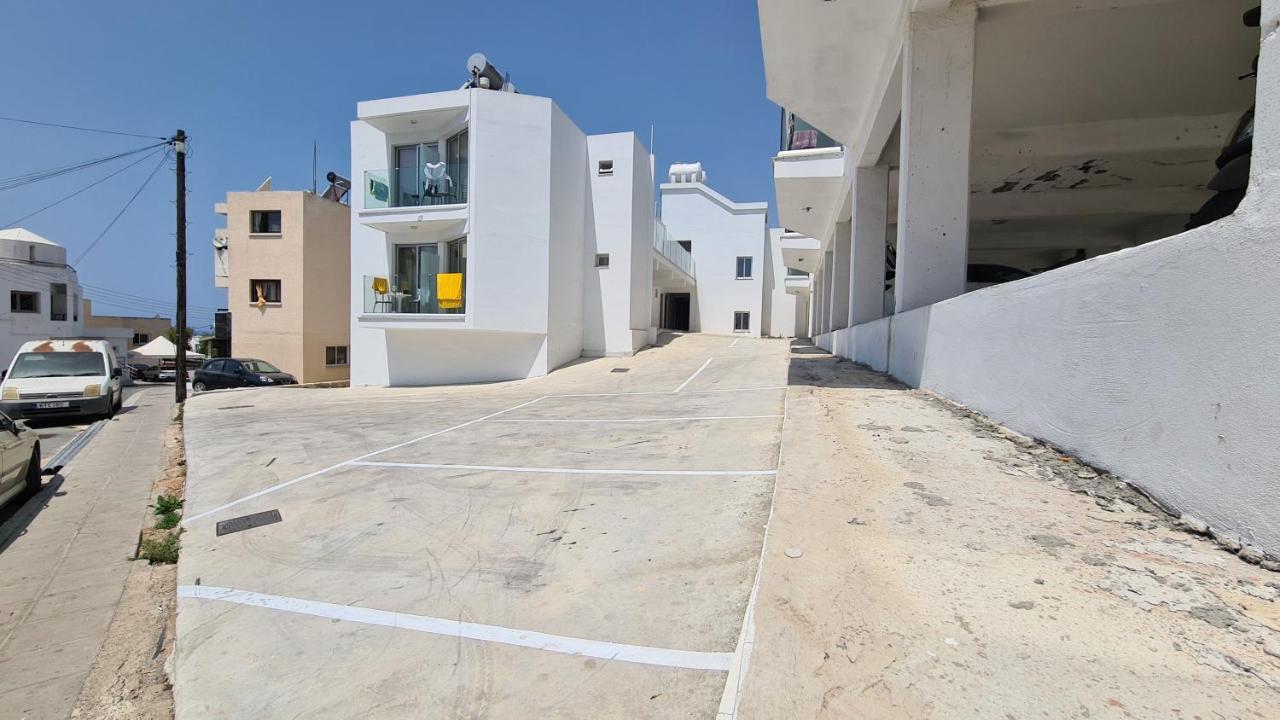 Stay Napa Living Studios Ayia Napa Exterior foto