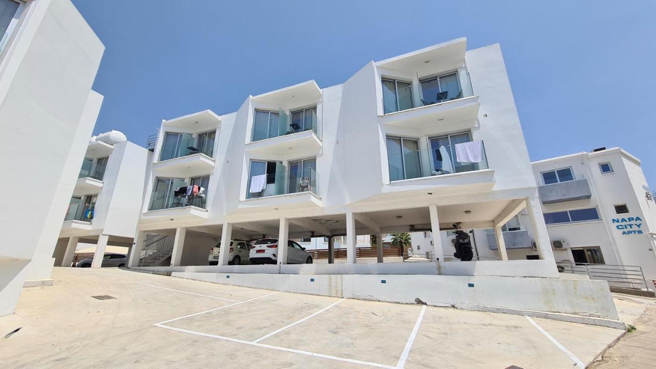 Stay Napa Living Studios Ayia Napa Exterior foto