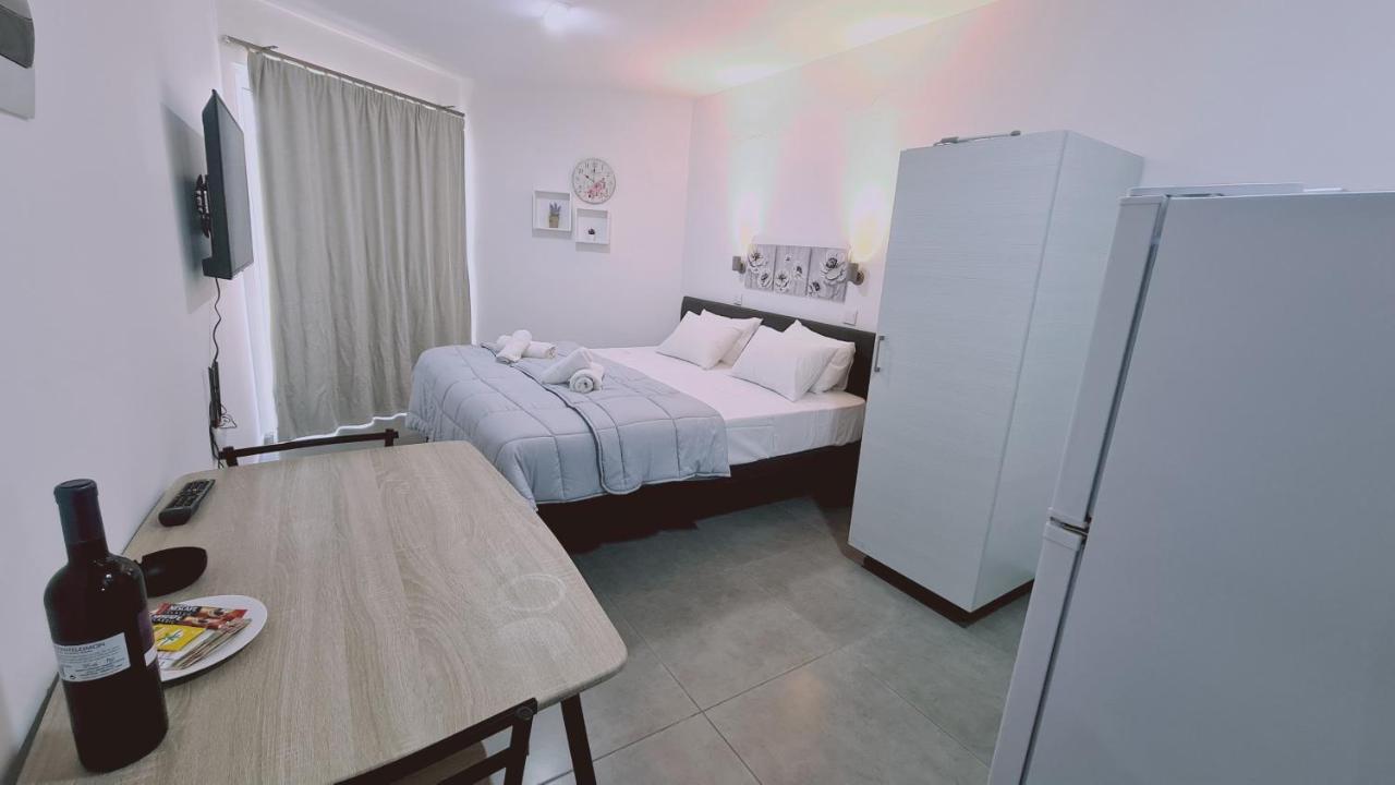 Stay Napa Living Studios Ayia Napa Exterior foto